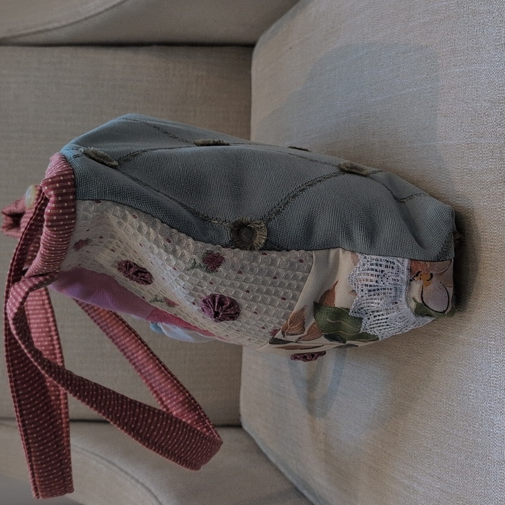 Floral Patchwork Hand Crafted Double Handle Tote … - image 5